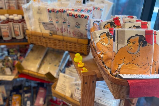 Tokyo: Enjoy Sumo match and know about it! [Ticket included] - Watching the tournament from a reserved B or C seat
