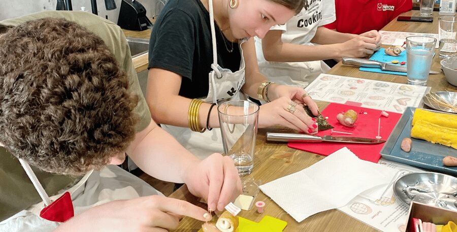Tokyo : Experience making a character bento - Making a character bento in two hours