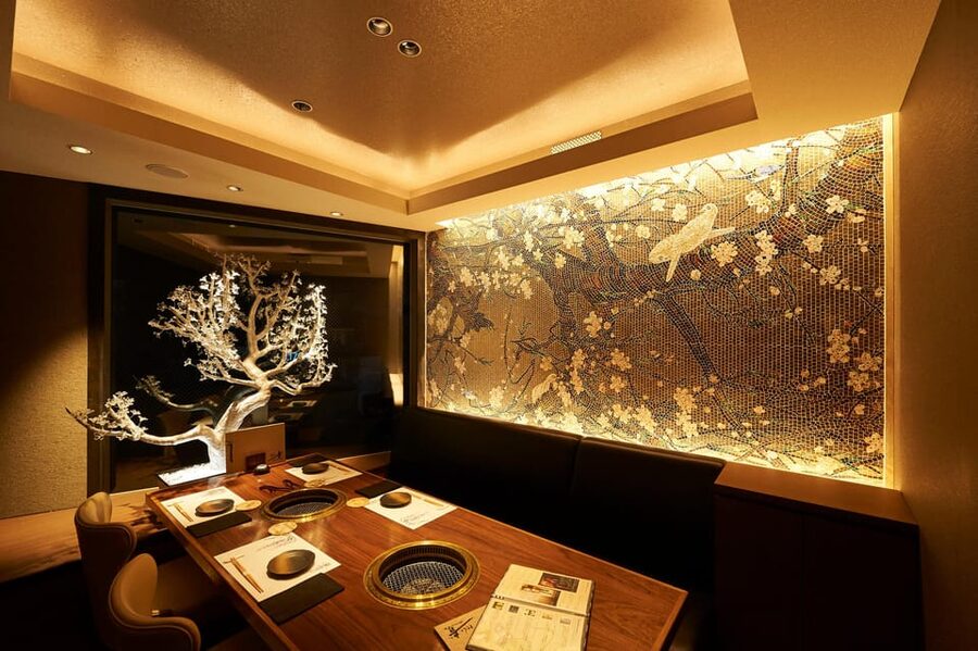 Tokyo: Exquisite Wagyu Beef Experience at Yakiniku Nikunone - Who should book this experience?
