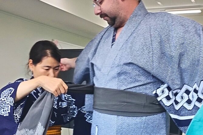 Tokyo Family Culture Workshop: Calligraphy, Origami &Yukata Photo - Forty minutes in a yukata: photos with your own artwork