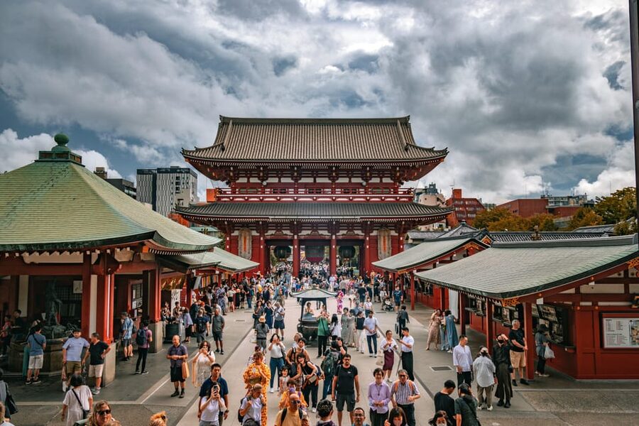 Tokyo: Full-day Immersive Private Tour by Premium Car - Shibuya Crossing as the final city scene