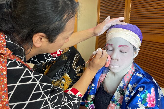 Tokyo Geisha or Oiran Dress-Up Experience and Professional Photos - Who will enjoy this most