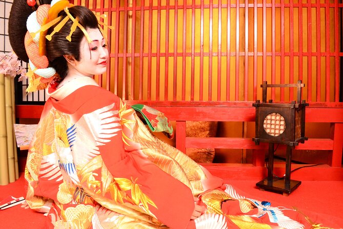 Tokyo Geisha or Oiran Dress-Up Experience and Professional Photos - The makeup and dressing process