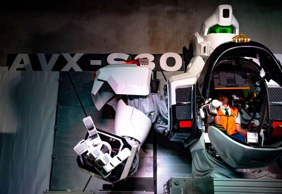 Tokyo: Giant Robot “Ingram” Factory Tour - Meeting Ingram inside Patlabor Lab