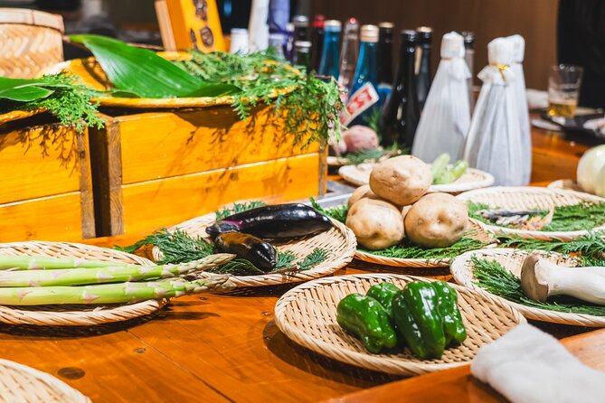Tokyo Ginza Authentic Food Tour (Izakaya Hopping by local guide) - Starting in Yurakucho with seafood and sake