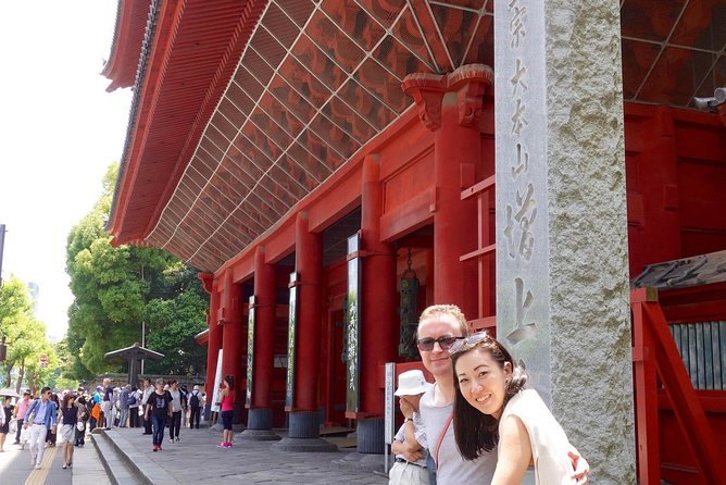 Tokyo Guided Small-Group Biking Tour - Ginza and the Imperial Palace moat