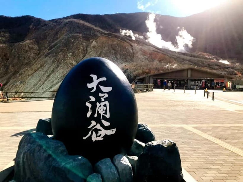 tokyo:Hakone Owakudani & Gotemba Premium Outlet 1d Tour - Lake Ashi’s calm water and Fuji-region views