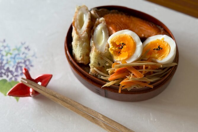Tokyo Haneda: Bento & Ramen Gyoza Cooking Class in a Local home - The home atmosphere and the people leading it