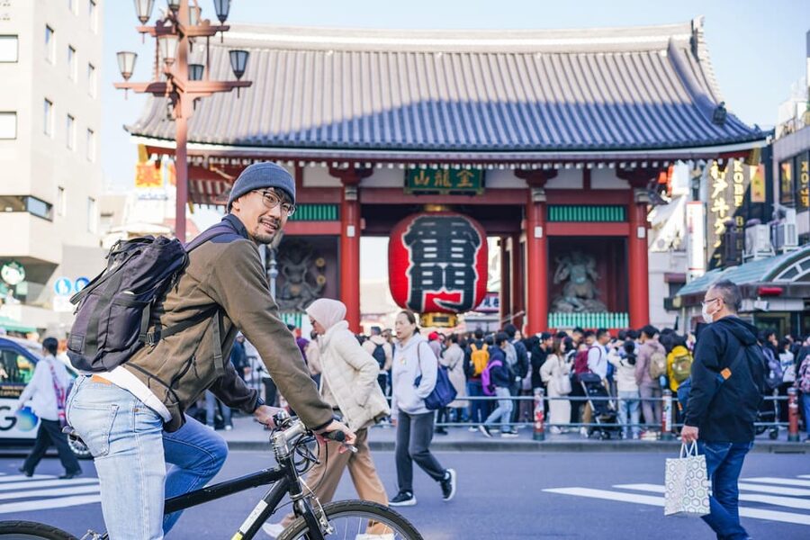 Tokyo: Hidden Gems Guided Bike Tour with Lunch - A short café stop before returning to Asakusabashi