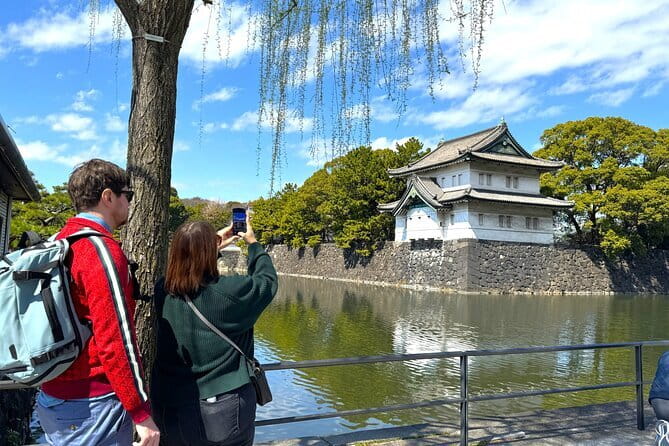 Tokyo Imperial Palace and Heritage of Edo Castle Private Tour - Meeting point, timing, and cancellation advice