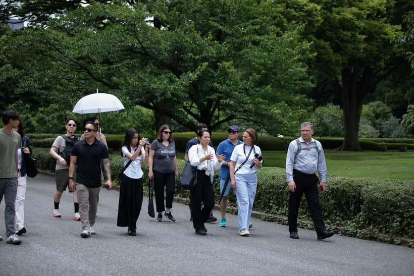 Tokyo: Imperial Palace East Gardens Walking Tour - What the guide adds for English-speaking visitors