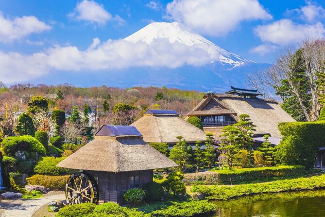 Tokyo: Instagram-Worthy Mt Fuji & Lake Kawaguchiko Day Trip - Oishi Park, Lake Kawaguchi, and the seasonal final stop