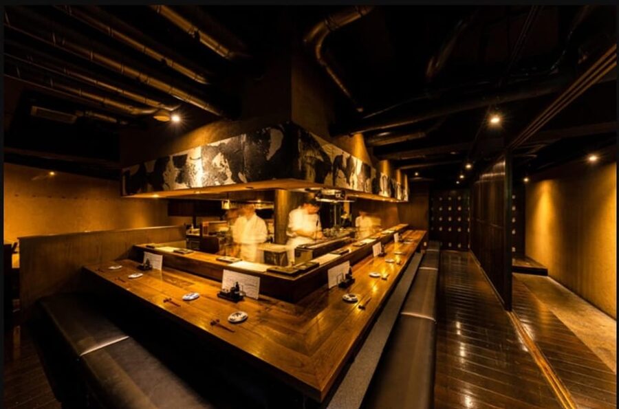 Tokyo: Izakaya Bar Experience at Kuuraku Ginza Reservation - The atmosphere: polished, cozy, and photo-friendly