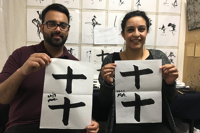 Tokyo Japanese Calligraphy Experience with a Master Artist - The role of the English-speaking guide