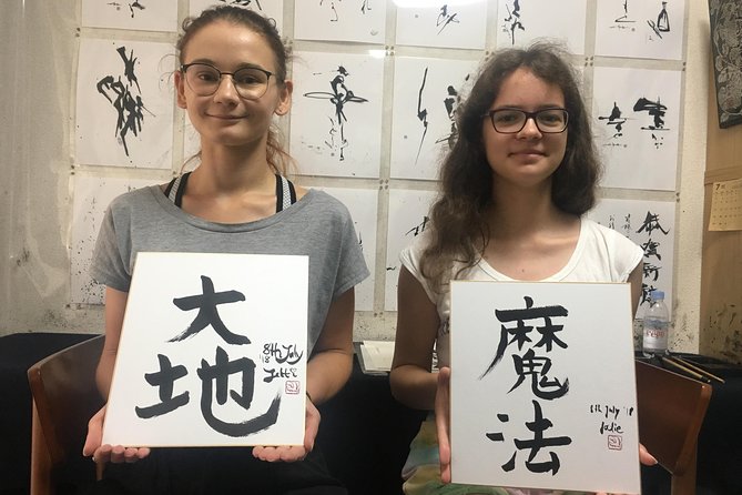 Tokyo Japanese Calligraphy Experience with a Master Artist - Timing, booking, and cancellation