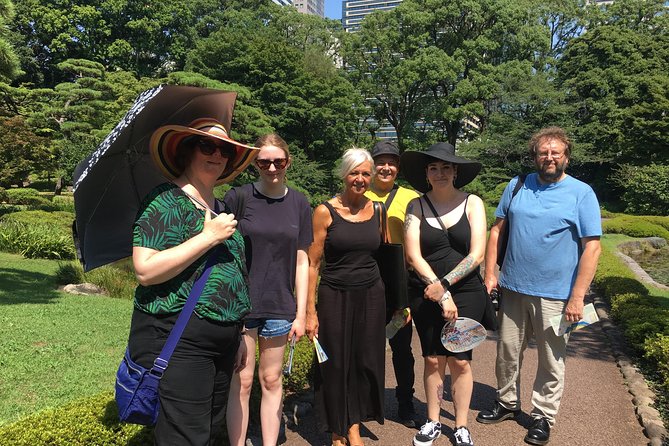 Tokyo Japanese Garden Lover's Private Tour with Government-Licensed Guide - Imperial Palace and the Edo Castle setting