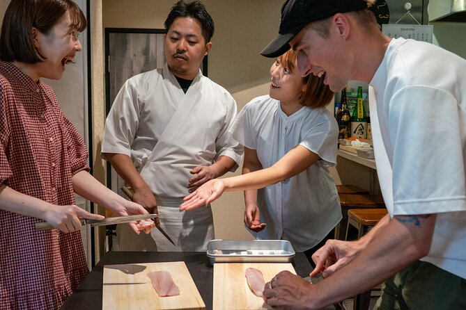 Tokyo: Japanese Knife Skills and Sashimi & Tempura Cooking Class - Making your own sashimi and tempura lunch