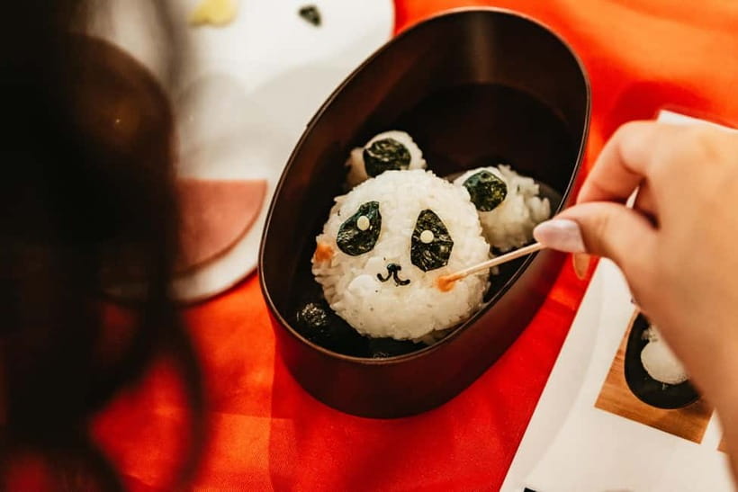 Tokyo: Kawaii Bento Cooking Class – Cute Character Lunchbox - The first 15 minutes: bento culture before the cooking starts