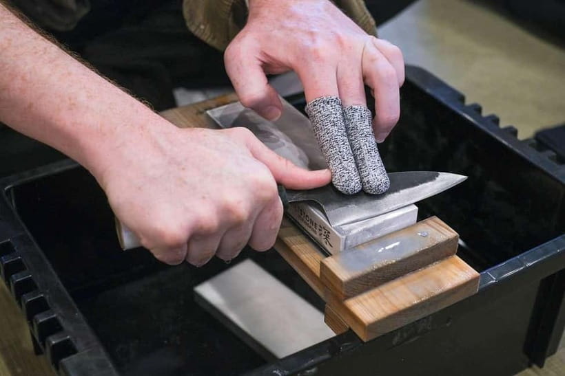 Tokyo: Knife Making Workshop (Sharpening, Engraving) - Attaching the handle with a traditional hammer