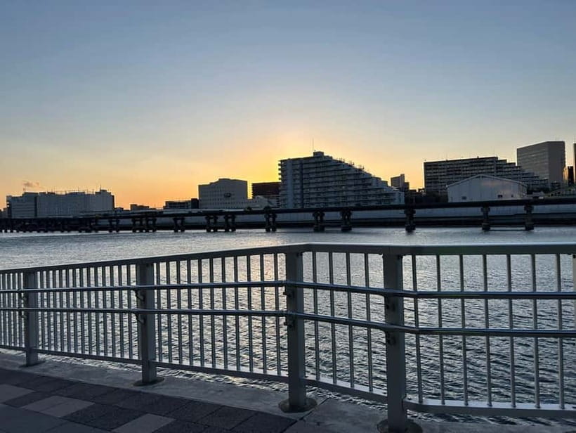 Tokyo : Local Secret "Gym" Running tour - Starting near Kita-Shinagawa and Shinbamba
