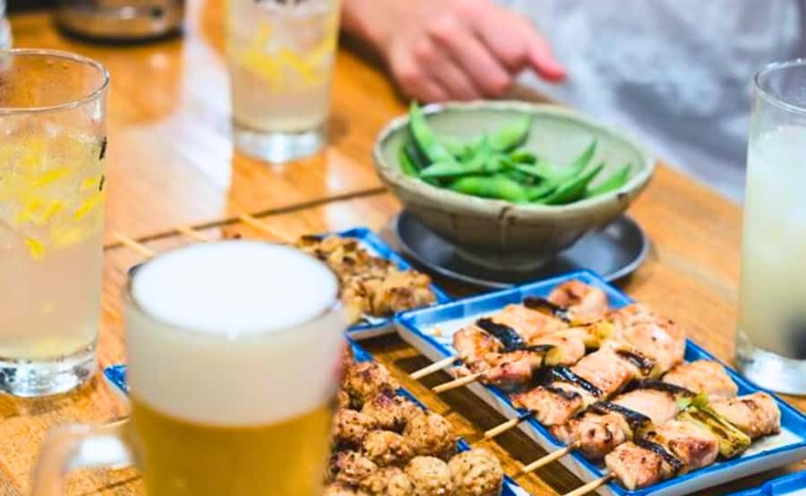 Tokyo: Locals´ Secret Food Tour // Eat like a Japanese - Third stop: yakitori, izakaya atmosphere, and a yuzu sour