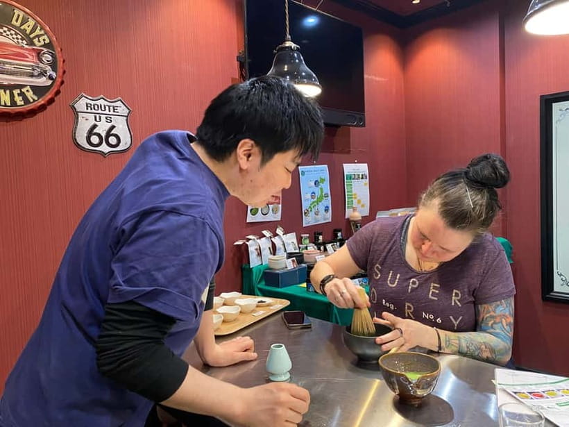 Tokyo: Matcha Tasting and Making Experience - Choosing a favorite and whisking ousucha