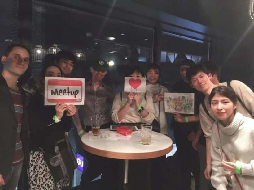 Tokyo: Meet Locals & Travelers Gathering All-You-Can-Drink - Games that make first conversations easier