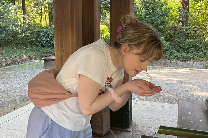 Tokyo: Meiji Jingu Cultural Walking Tour with Japanese Historian - What the guide explains about Shinto