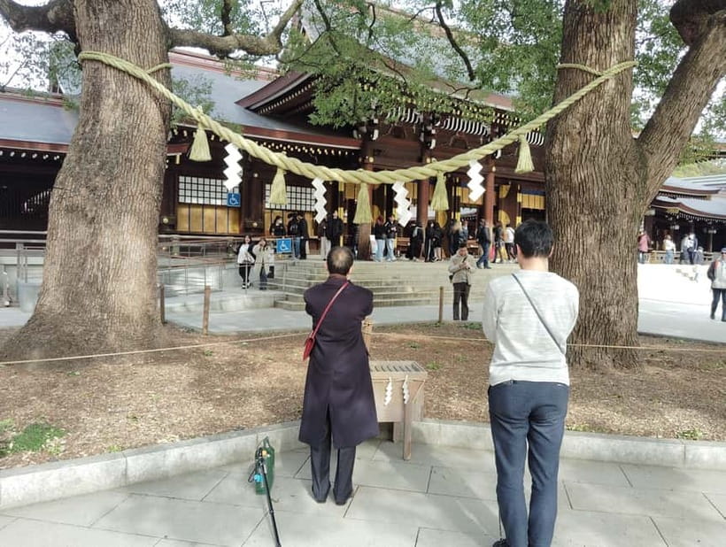 Tokyo: Meiji Jingu Shrine & Inner Garden Guided Tour (2h) - Key points to know before you book