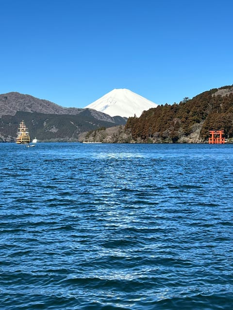 Tokyo: Mount Fuji and Hakone private sightseeing tour - Arakurayama Sengen Park and the famous Fuji view