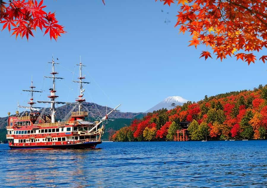 Tokyo: Mount Fuji Views and KABA Amphibious Bus Day Tour - Guides, language, and the feel of the day