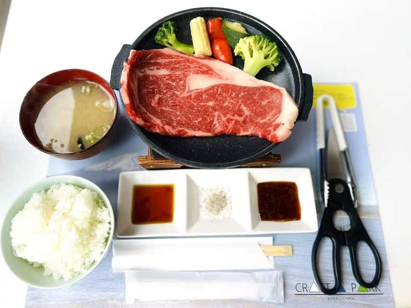Tokyo:Mt.Fuji,Kawaguchiko Oishi Park,Arakurayama Sengen Park - Lake Kawaguchi, food, and room to slow down