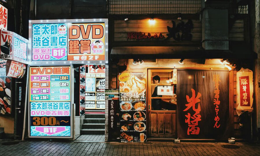 Tokyo Must-See Attractions Private Walking Tour With A Guide - Tokyo Skytree and Odaiba for modern views