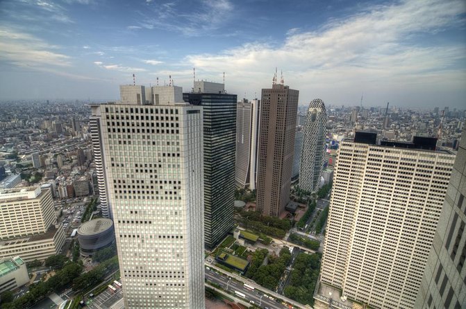 Tokyo Night Foodie Tour in Shinjuku - Seasonal Sushi, Wagyu Beef - Key points to know before booking