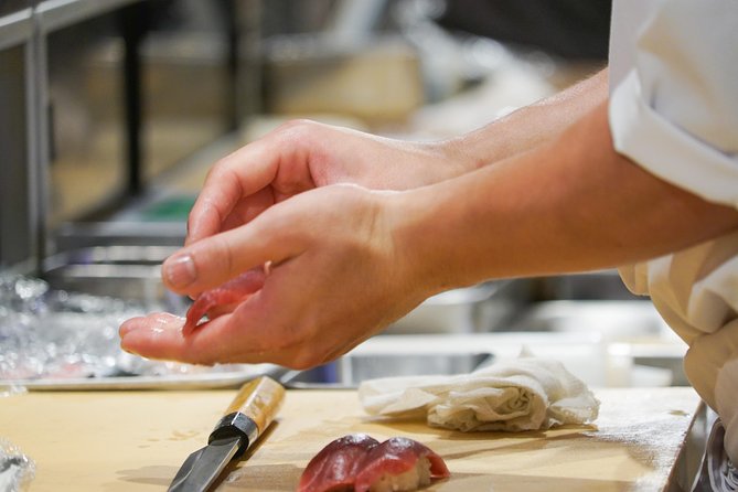 Tokyo Night Foodie Tour in Shinjuku - Seasonal Sushi, Wagyu Beef - Sushi, Wagyu, and Shinjuku in one evening