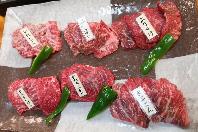 Tokyo Night Foodie Tour in Shinjuku - Seasonal Sushi, Wagyu Beef - Wagyu over a shichirin stove