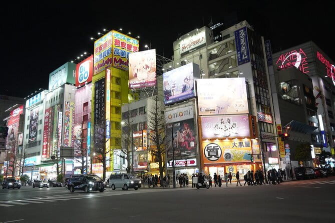 Tokyo Night Tour Akihabara, Shibuya, Karaoke and City Lights - Akihabara After Dark: Anime, Electronics, and Free Time