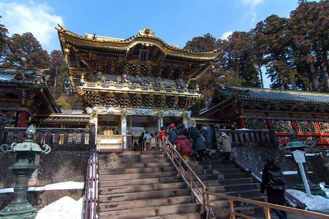 Tokyo Nikko Day Trip: Toshogu Shrine, Lake Chuzenji & Kegon Falls - Toshogu Shrine, where Nikko turns ornate