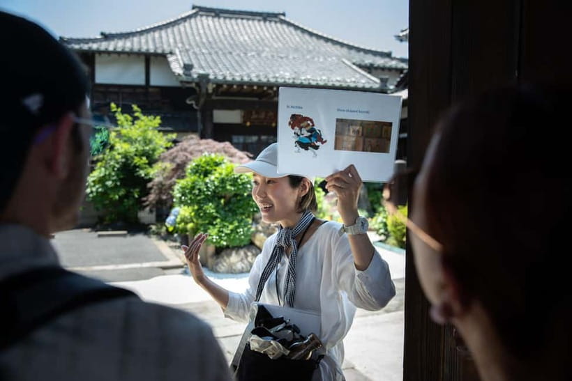 Tokyo: Old Quarter Yanaka Walking Tour - Nezu Shrine and the end at Yanaka Ginza