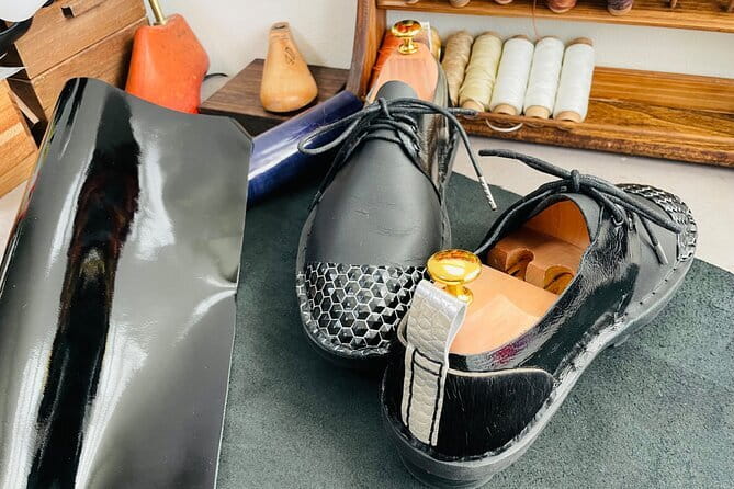 Tokyo Original Shoes Making 1 Day Workshop / Ready made orders - Step 1: Picking the shape of your shoes