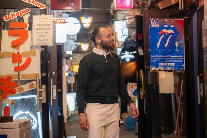 Tokyo Portrait Tour with a Professional Photographer - Kabukicho’s large neon signs