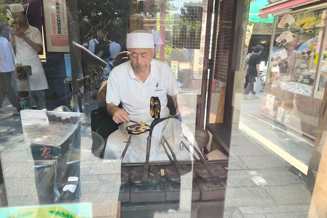 Tokyo Private Custom Tour with Local guide - Starting at Shibuya Crossing at 11 a.m.