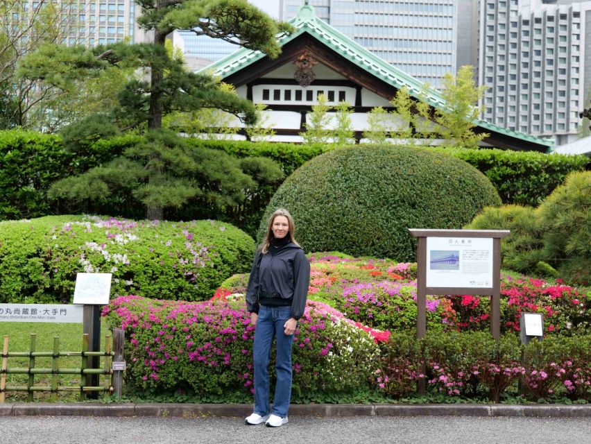Tokyo: Private Custom Walking Tour with Local Guide - Shibuya and Shinjuku for modern Tokyo