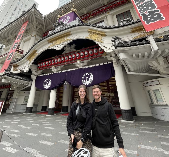 Tokyo: Private Cycling Tour with cute E-bike - Seasonal flowers and the waterfront