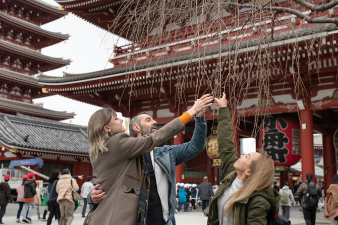 Tokyo Private Full-Day Tour with a Local – Secrets & Highlights - Ueno Park and the everyday energy of Ameya-Yokocho