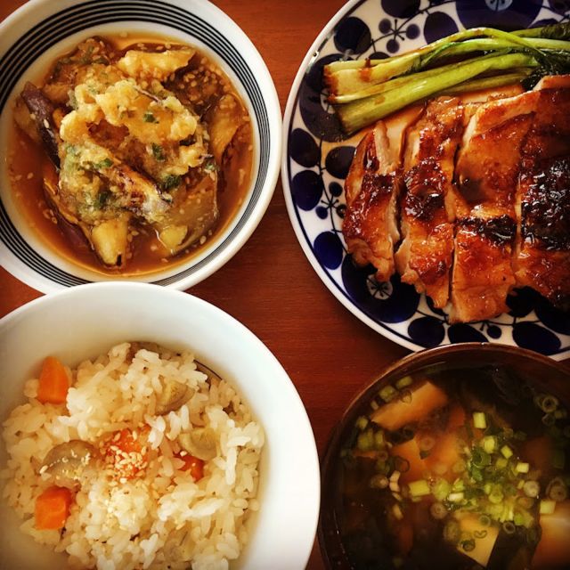 Tokyo: Private Japanese Cooking Class with a Local Chef - Chef Sato’s teaching style and English
