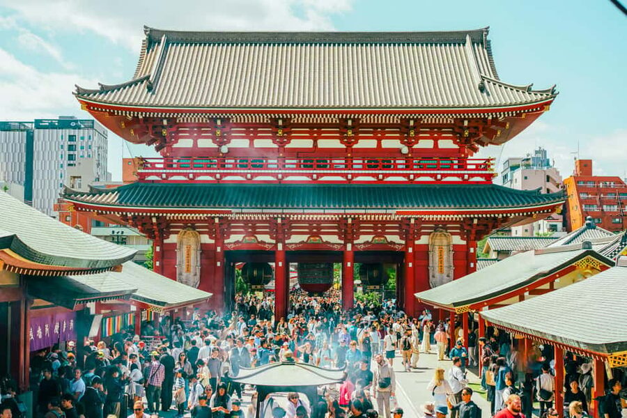 Tokyo Private Local Walking Tour (Must See Places in 1 Day) - Shibuya Crossing makes Tokyo feel enormous