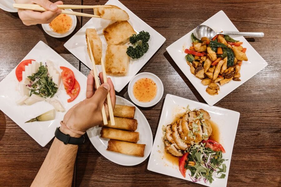 Tokyo: Private Personalized Local Food Tour - Eight to ten dishes across two or three eateries