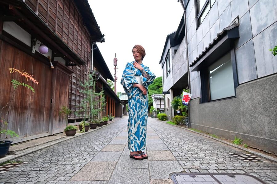 Tokyo Private photo tour with Nightstreet Neon photographer - Practical planning for your clothes and timing