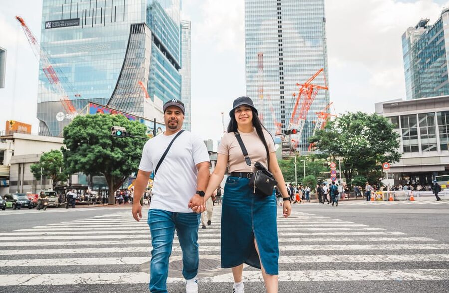 Tokyo: Private Photoshoot at Shibuya Crossing - Starting Near American Eagle